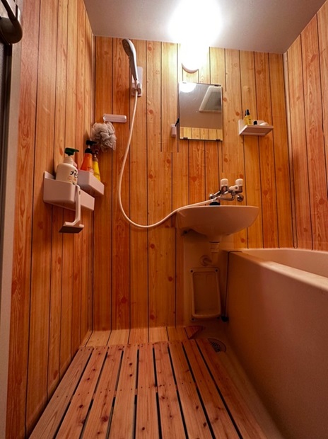 daini avenue house bathroom